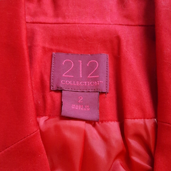 🔥Clearance🔥 New red blazer with 2 button front - Picture 4 of 13